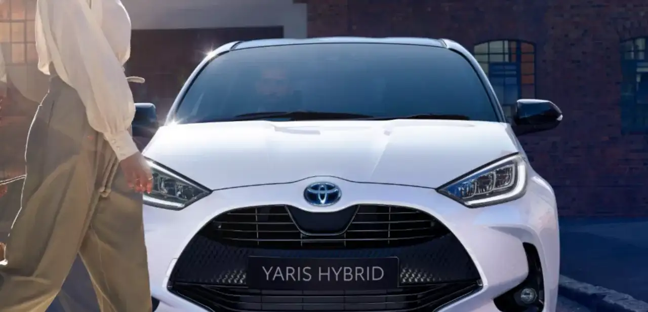 toyota-yaris-hybrid-1