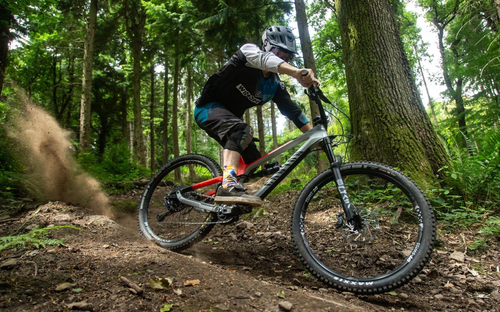 Canyon bikes : test and review these products to discover