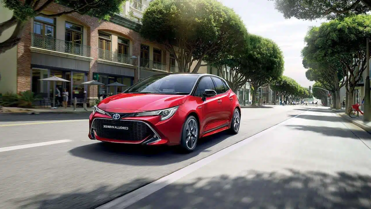 toyota-corolla-hybrid-6